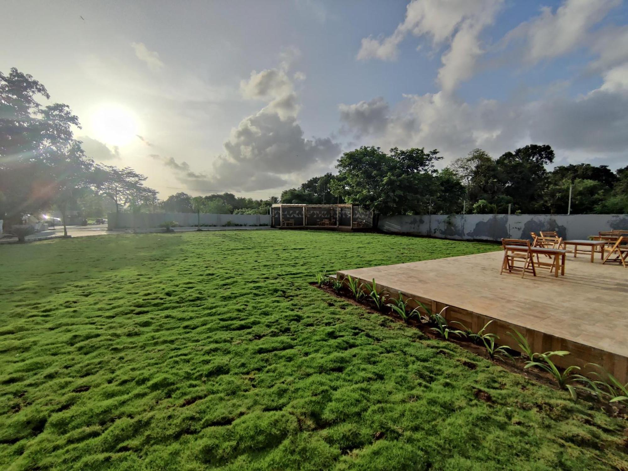 Pushp Vatika Resort & Lawns นาวีมุมไบ ภายนอก รูปภาพ