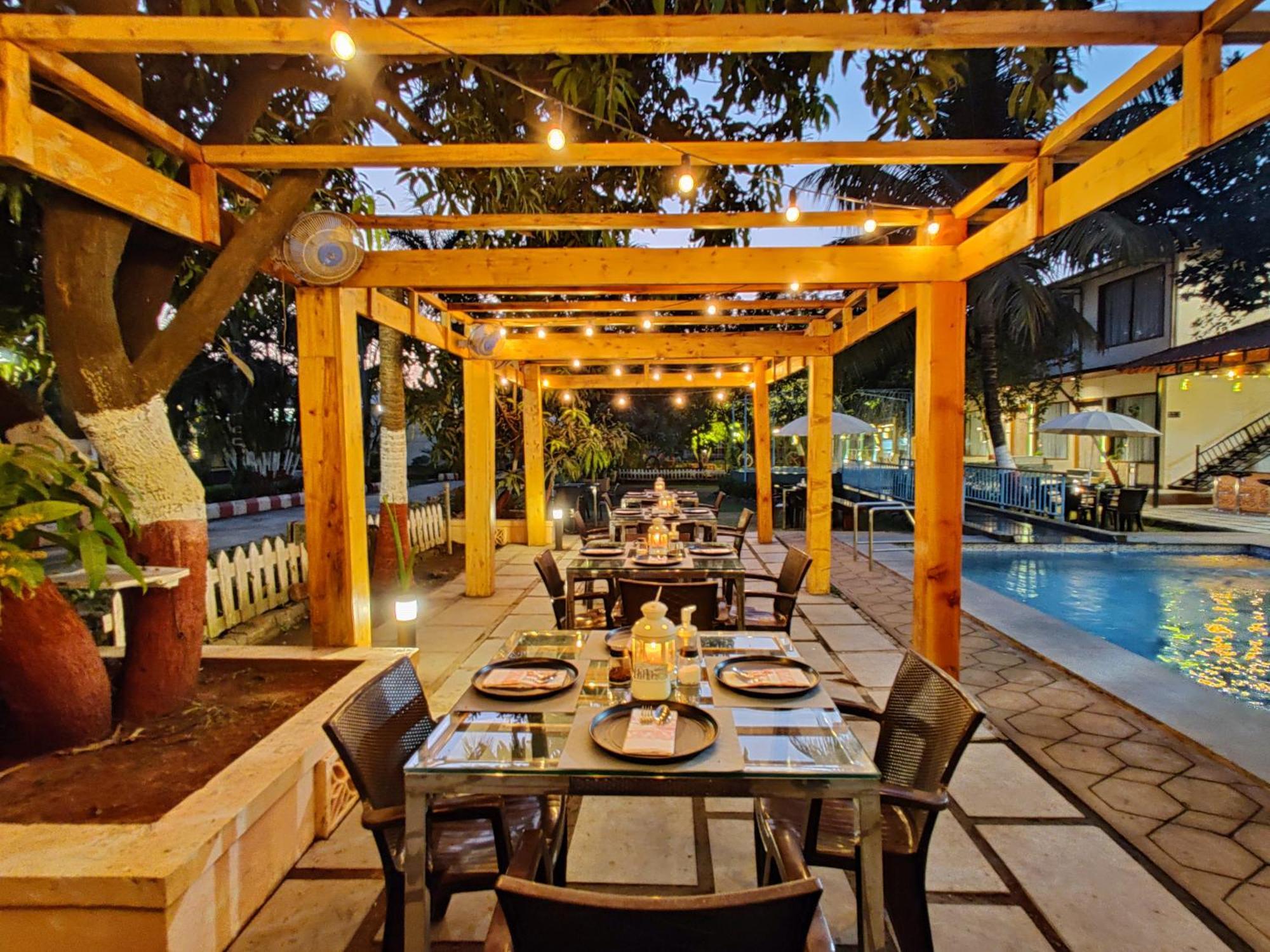 Pushp Vatika Resort & Lawns นาวีมุมไบ ภายนอก รูปภาพ